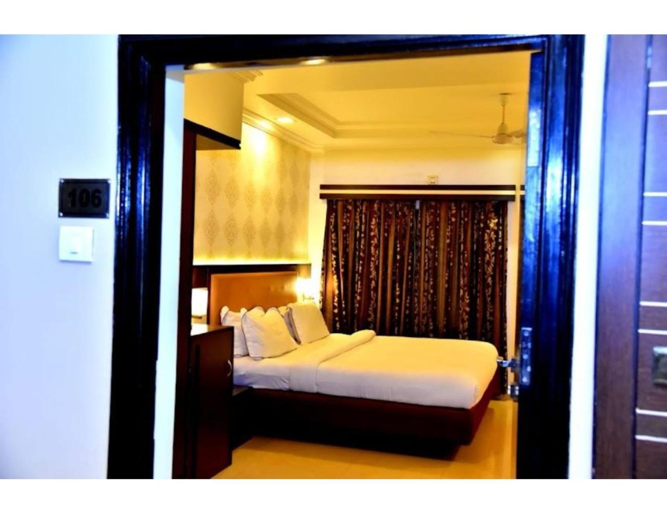 The Grand Krishna Luxury Hotel, Chikmagalur Luaran gambar