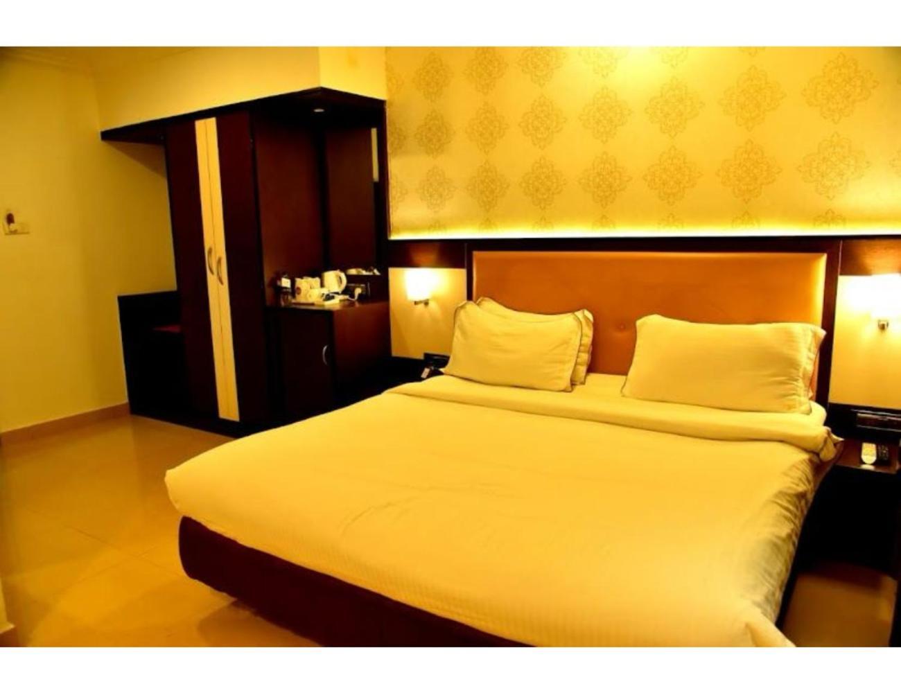 The Grand Krishna Luxury Hotel, Chikmagalur Luaran gambar
